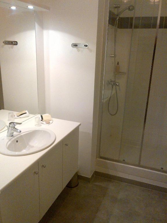 Tulip Inn Lille Grand Stade Residence Prochainement Twenty Business Flats Villeneuve-d'Ascq Værelse billede